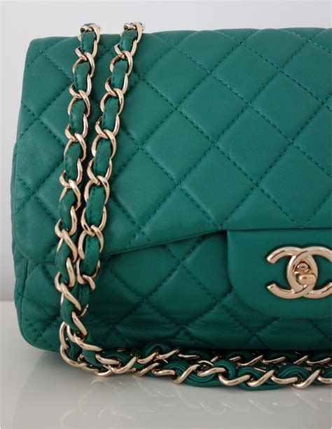 chanel vert sac|Chanel boutique.